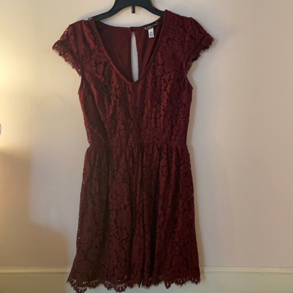 MAROON LACE DRESS - SMALL - WORN ONCE